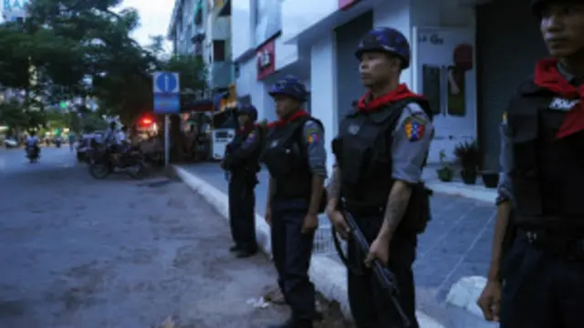 အခုအခါ မန္တလေးမှာ လုံခြုံရေး အလုံအလောက် ချထားပြီ လို့ သမ္မတ ဦးသိန်းစိန် ပြော