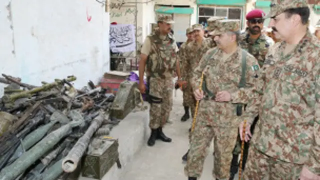 پیر کے روز پاکستان کی فوج کے سربراہ جنرل راحیل شریف نے شمالی وزیرستان کا دورہ کیا 
