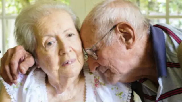 ایلزہائمرز کے علاج کے لیے ہونے والی تحقیق ناکامیوں کا شکار رہی ہے۔ سنہ 2002 سے سنہ 2012 کے دوران ایلزہائمرز کو روکنے یا اسے ختم کرنے کے لیے کیے جانے والے 99.6 فیصد تجربات ناکام ہوئے