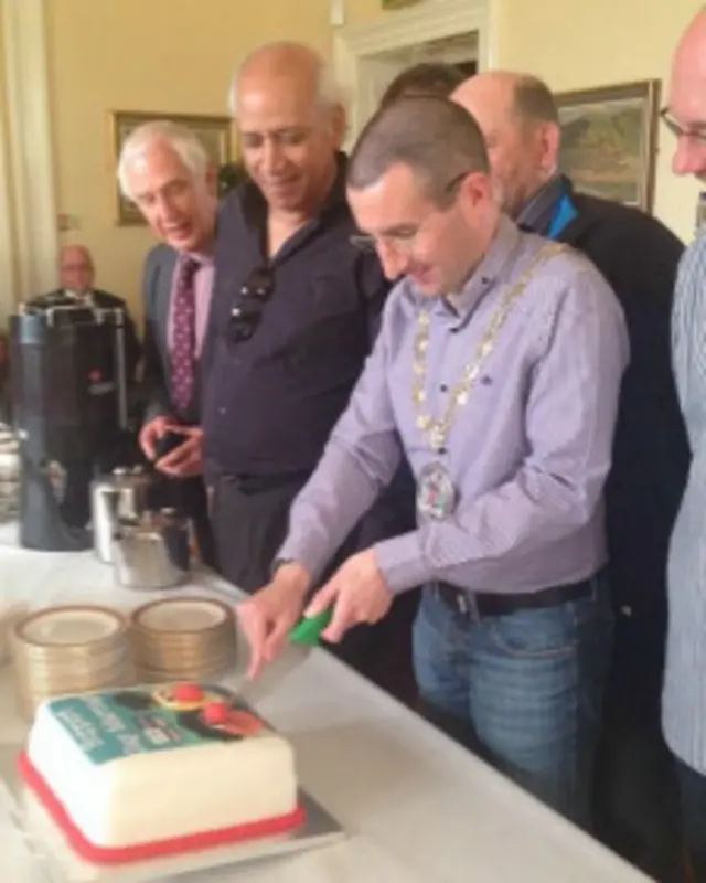 مخبز يواجه المحاكمة لرفضه إعداد كعكة لمثليي الجنس