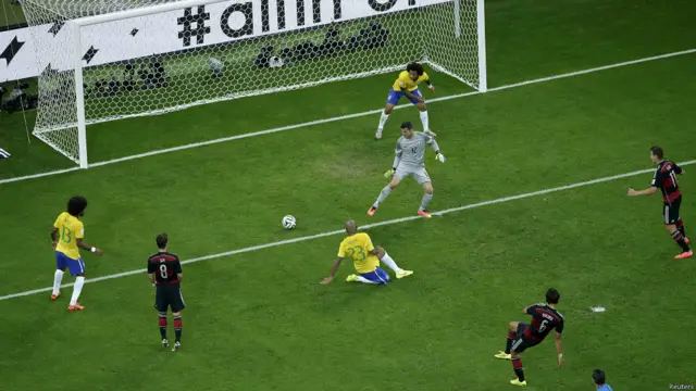 Khedira. 5-0. A los 29'.