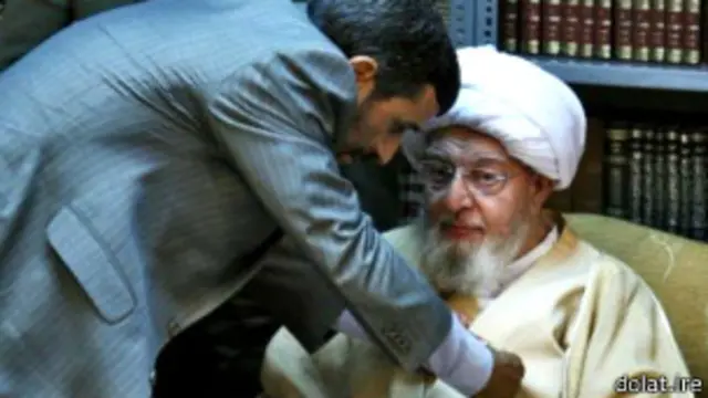 احمدی نژاد از محمدی گیلانی به خاطر "اجرای عدالت" در مورد خود تقدیر کرد