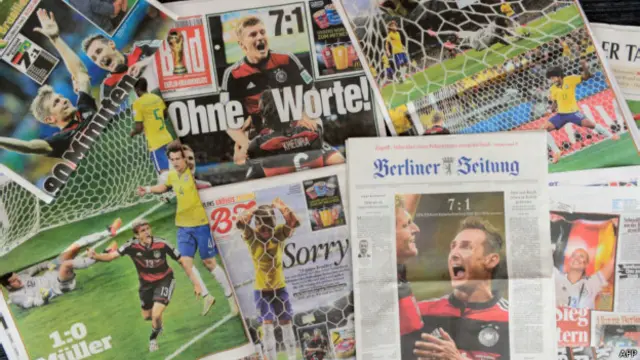 Первые полосы газет