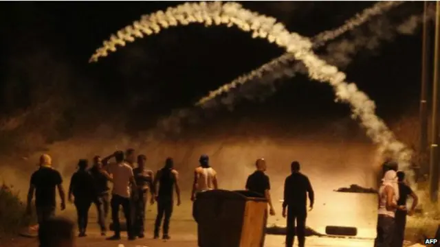 इसराइल सैनिकों के साथ फलस्तीनियों की मुठभेड़