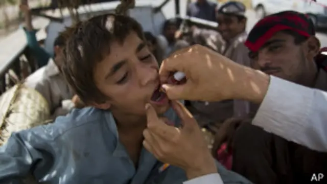 پاکستان میں انسدادِ پولیو کی مہم ایک عرصے سے جاری ہے لیکن اس کے باوجود اس وائرس کو مکمل طور پر ختم نہیں کیا جا سکا