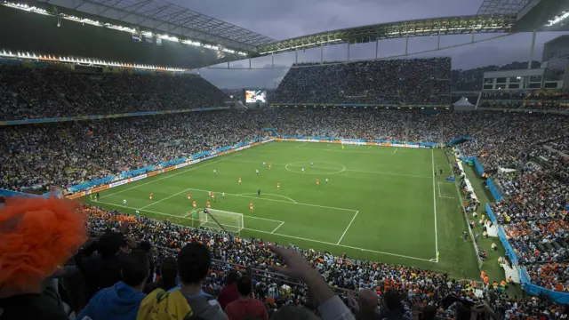 No se ve en la foto, pero diluvia en el Arena de Sao Paulo.