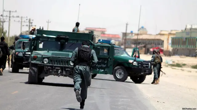 په برید کې پنځه افغان پولیس وژل شوي او اووه نور ټپیان دي.