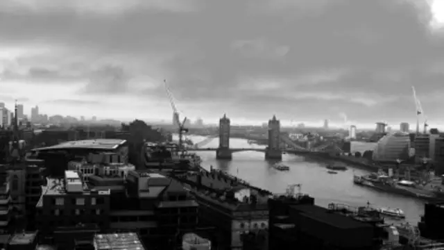 登上Monument，鸟瞰伦敦塔桥