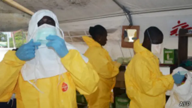 L'épidémie d'Ebola se propage actuellement à travers l'Afrique de l'Ouest