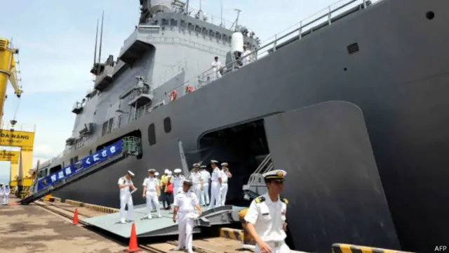 Chiến hạm JS Kunisaki của Nhật thăm Đà Nẵng tháng 6/2014