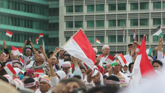 Sejumlah kalangan di Indonesia gencar menyuarakan dukungan terhadap Palestina.