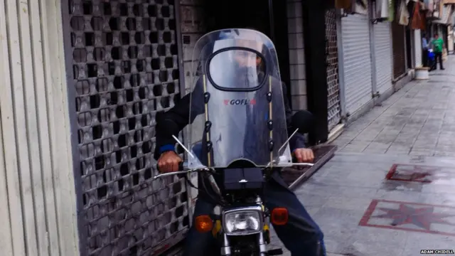 ایران میں ٹریفک حادثات میں سے 25 فیصد سے زیادہ موٹرسائیکلوں کی وجہ سے ہوتے ہیں۔