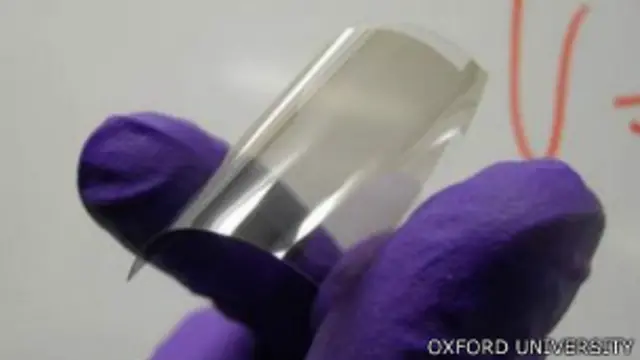 Película semitransparente