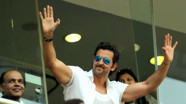 ممبئی کے سٹیڈیم میں ریتک کے ساتھ گوریکر بھی دیکھے گئے تھے