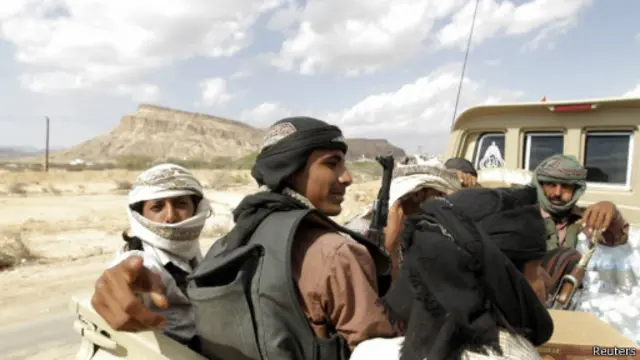 المسلحون القبليون يطالبون بحظ أوفر من الوظائف في قطاع النفط. 