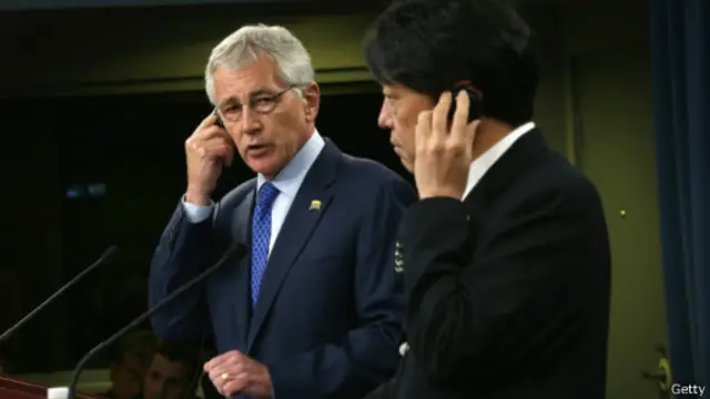 美日两国防长会谈后，哈格尔在联合记者会上就日本解禁集体自卫权一事表示“强烈支持”。