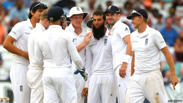 इंग्लैंड की टीम