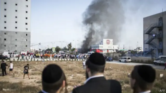 Hamas tiếp tục bắn tên lửa vào lãnh thổ Israel