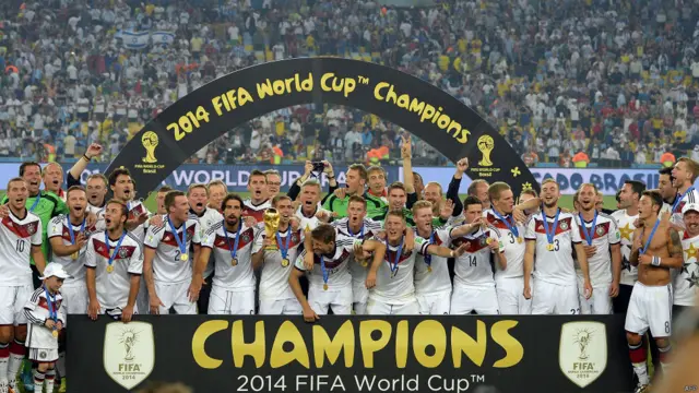 Alemania conquistó la Copa del Mundo de fútbol por cuarta vez en su historia: 1954, 1974, 1990 y 2014.