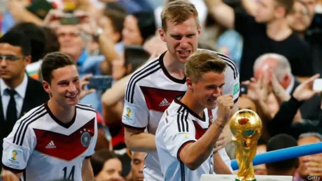 اضافی وقت کے دوسرے ہاف میں ماریوگوتسے نے میچ کا واحد اور فیصلہ کن گول کیا