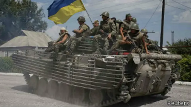 Quân chính phủ và phe ly khai vẫn đang giao tranh ác liệt ở đông Ukraine