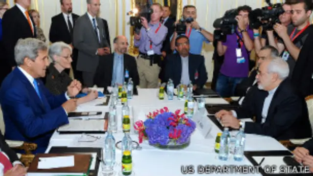 موضوع 'داعش' و نحوه مقابله با آن، بر نشست سران جهان در مقر سازمان ملل در نیویورک و همچنین گفت‌وگوهای ایران و قدرت‌های جهانی درباره برنامه هسته‌ای سایه افکنده است