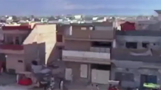 پشاور میں ایک لاکھ 21 ہزار سے زیادہ مکان ہیں جن میں بیشتر کرائے دار مقیم ہیں