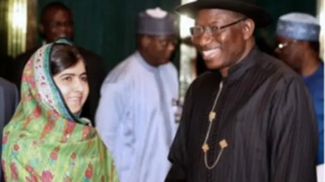 Malala Yousafzai a déclaré à la presse qu’elle avait demandé au président de rendre visite aux parents des lycéennes 