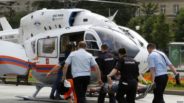 Для эвакуации тяжелораненых и пострадавших были задействованы вертолеты. 