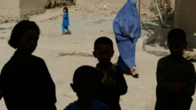 د پېښور حیات اباد مډیکل کمپلکس کې د شخصي خونو تر څنګ د پنځو خونو یو ځانګړې برخه د کانګو ویروس ناروغانو لپاره جوړه شوې محمد عمران