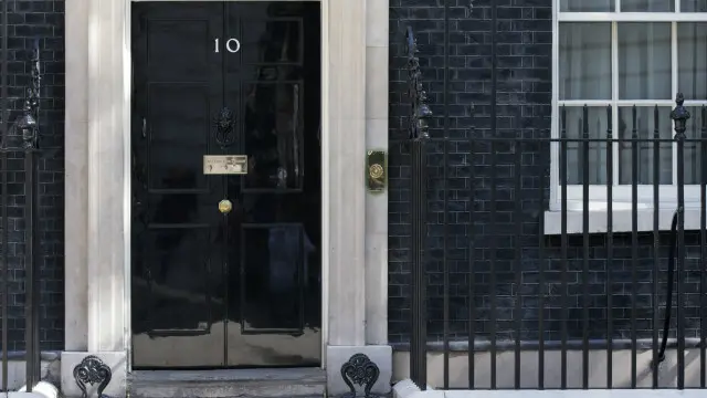 英国政府说，在伊拉克政府要求支持后，英国对在伊拉克境内的IS的采取军事行动是合法行为。