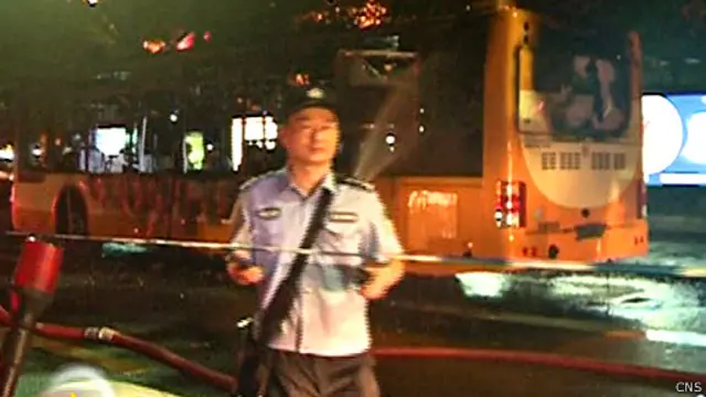 公安部网站称要严打严防地铁公交严重暴力犯罪。