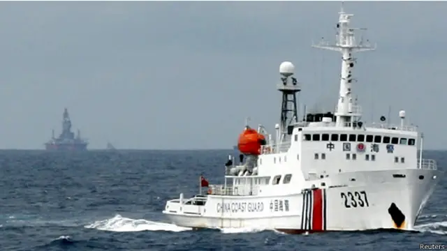 اثار نصب المنصة غضبا في فيتنام