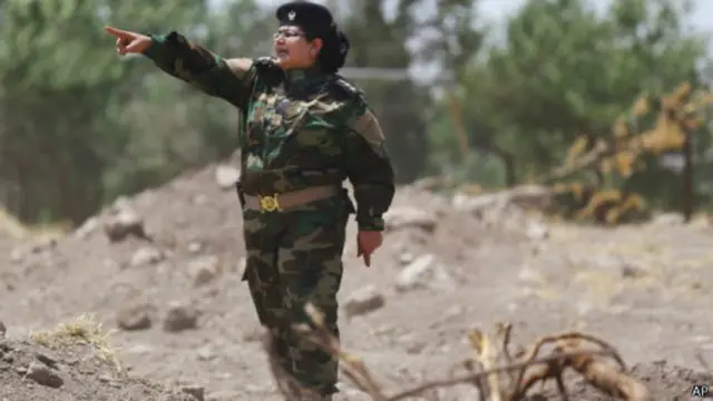 تقول العقيد ناهدة أحمد راشد إن مقاتلات البشمركة مستعدات للقتال بشكل جيد