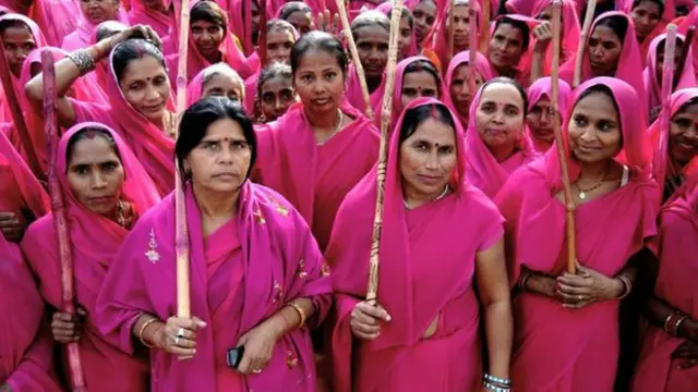 بھارت میں خواتین کے مرکزی کرداروں والی فلمیں کم ہی بنتی ہے
