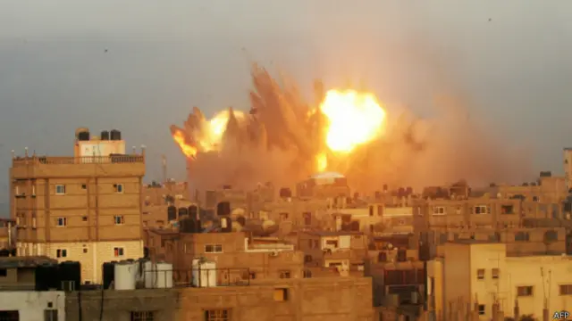 حملات اسرائیل به غزه ادامه دارد