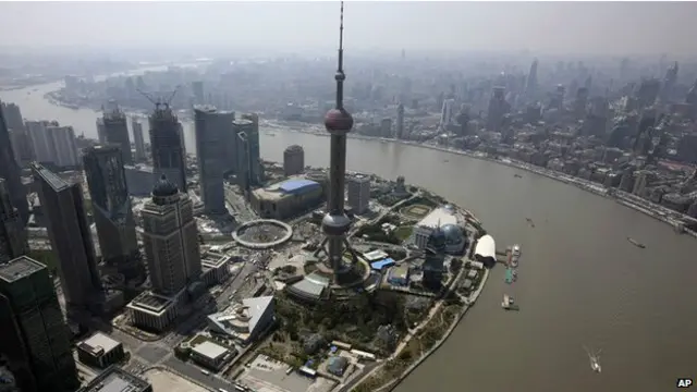 中国迅速发展，可以踢足球的空间越来越少