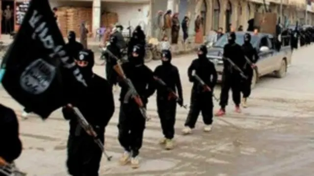 په اعراق کې داعش ډلې ډېرې سیمې نیولې