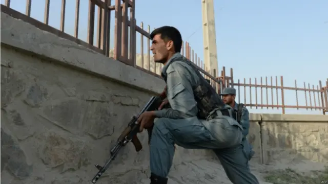 دغه نژدې پنځه ساعته برید د ټولو برید کوونکو په وژل کېدو پای ته ورسېد