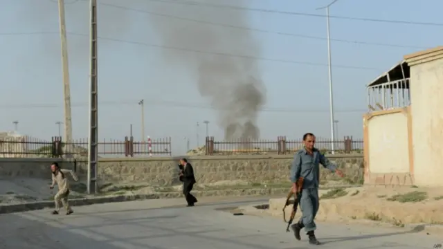 د کابل د پولیسو ویاند حشمت الله ستانکزي بي بي سي ته وړاندې ویلي وو، که څه هم پولیس ژر د برید سیمې ته ورسېدل، خو وروستی برید کوونکی تر پنځو ساعتونو پورې له امنیتي ځواکونو سره وجنګېده.