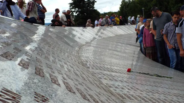 عمر عبد الرازق / سراييفو