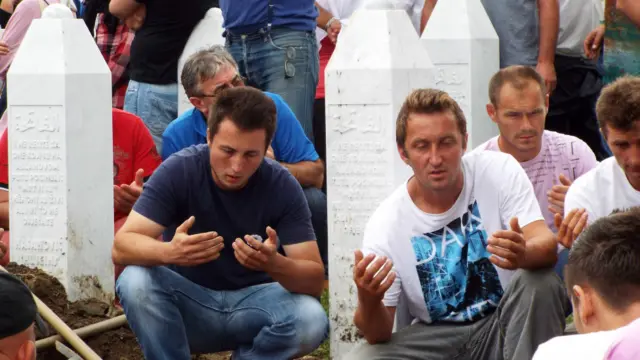 عمر عبد الرازق / سراييفو