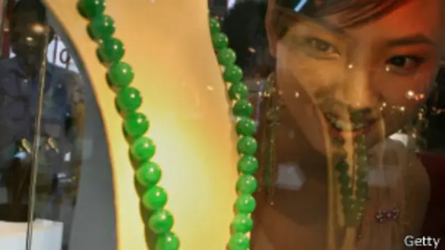 Collar de jade.