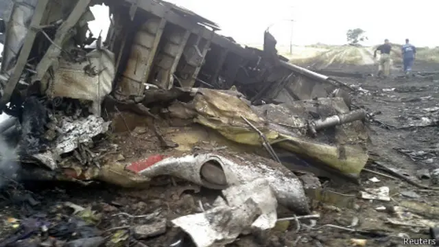 马航MH17客机在乌克兰东部坠毁现场