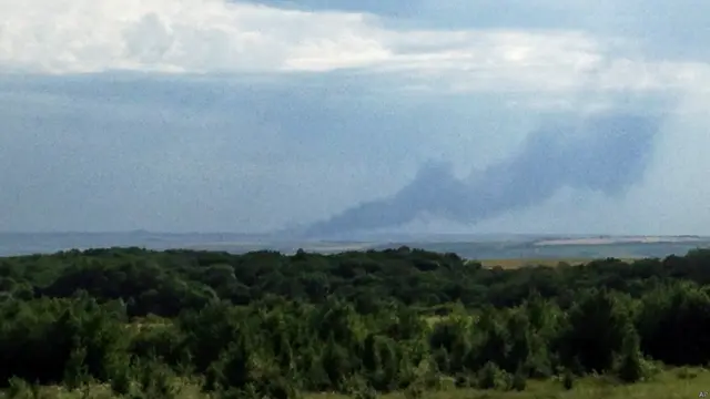 یوکرین کے حکام کا کہنا ہے کہ جس جگہ یہ جہاز گرا ہے وہ روسی سرحد سے زیادہ دور نہیں ہے۔