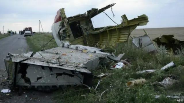 فريق المحققين الهولنديين هو أول فريق تحقيق دولي يصل إلى أوكرانيا