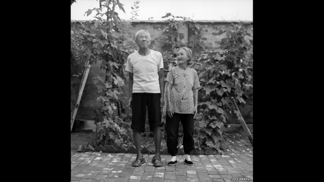 बाउंड फ़ीट, जो फ़ैरल