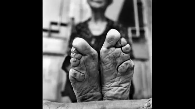 बाउंड फ़ीट, जो फ़ैरल