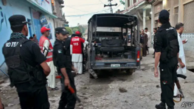 سکیورٹی فورسز کی جانب سے بھی جوابی کارروائی کی گئی اور اس طرح تقریباً دو گھنٹے تک فائرنگ کا تبادلہ جاری رہا