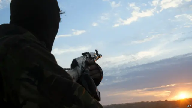 Rebelde en el este de Ucrania (foto de archivo)